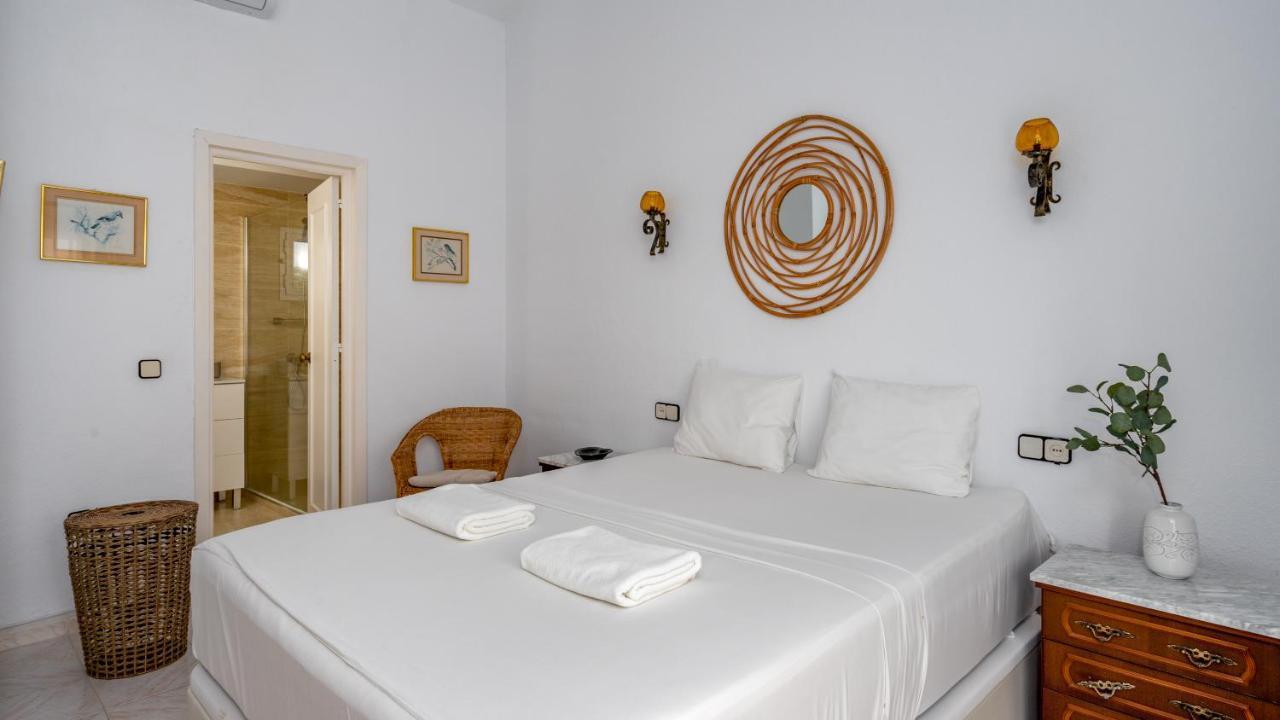 Apartment Stunning Calahonda Duplex With Terrace And Pool By Costarentals - Ref 190 *